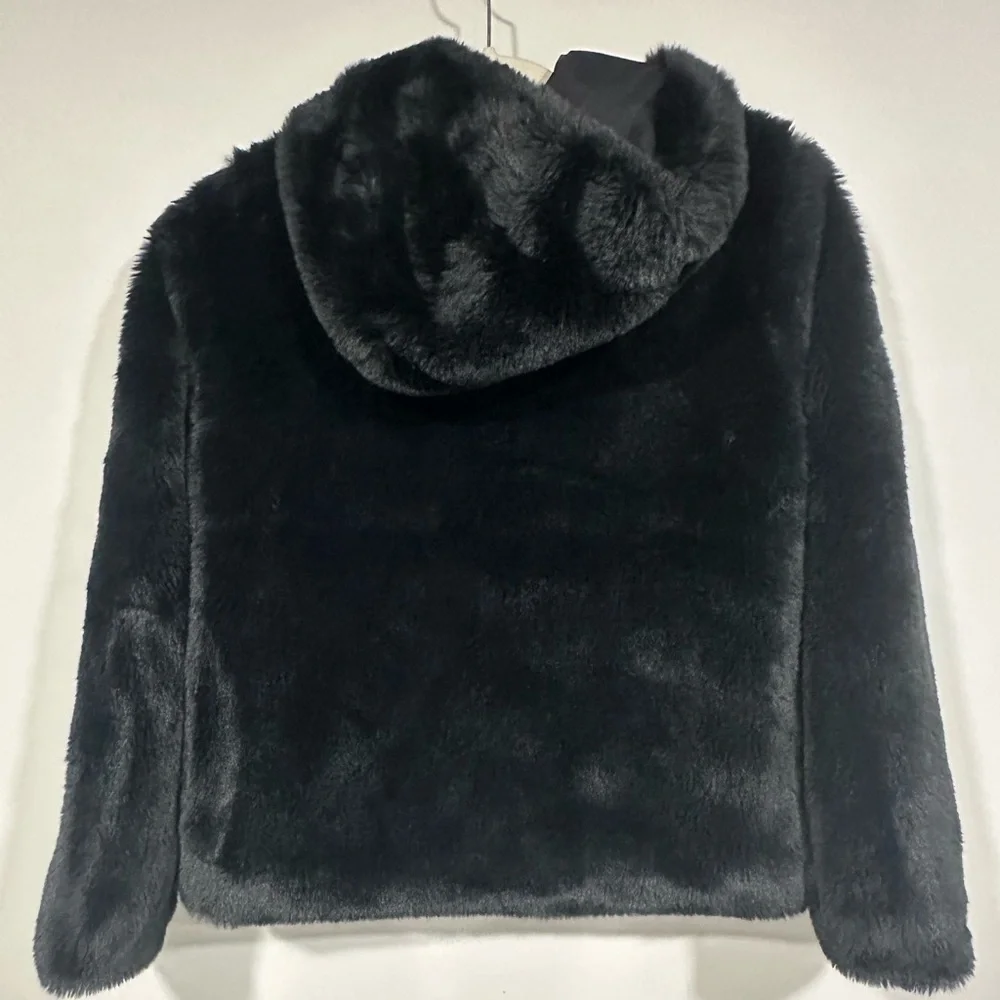 NWT Under Armour Cozy Faux Fur Hoodie Coat Jacket Black, Girls Size Youth Large